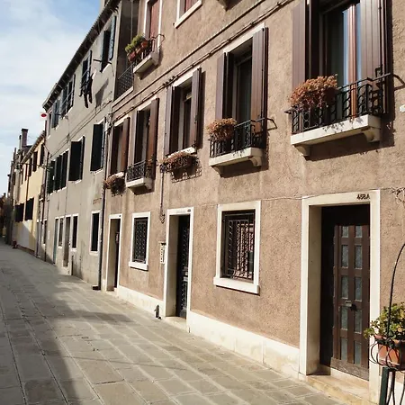 Asteria Venetian Apartmán