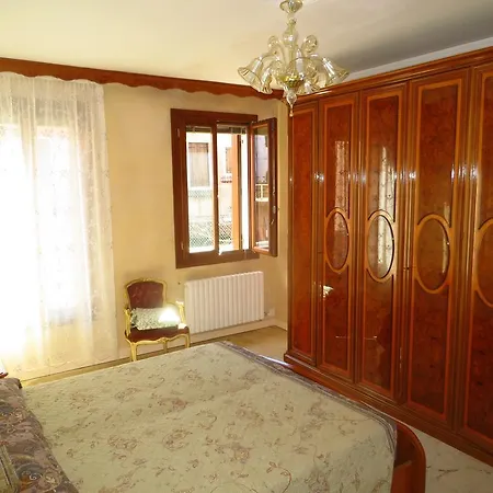 Asteria Venetian * Βενετία